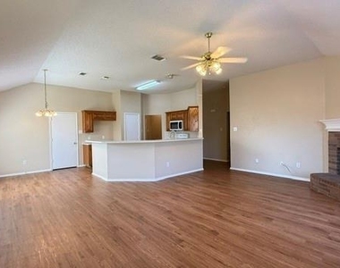 544 Marybeth Drive - Photo Thumbnail 3