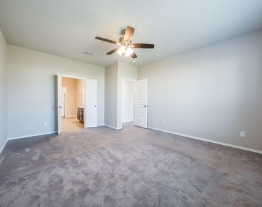 211 Miramar Avenue - Photo Thumbnail 20