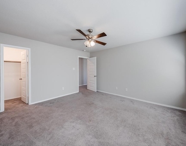 211 Miramar Avenue - Photo Thumbnail 22
