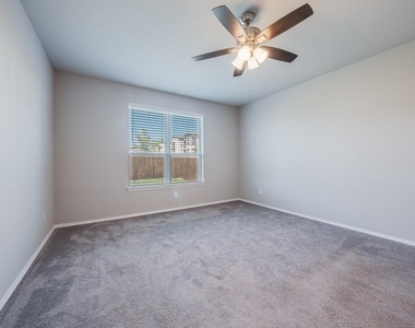 211 Miramar Avenue - Photo Thumbnail 19
