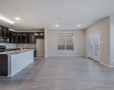 211 Miramar Avenue - Photo Thumbnail 12