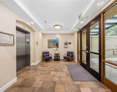128 N Oak Knoll - Photo Thumbnail 21