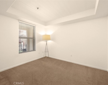 128 N Oak Knoll - Photo Thumbnail 3