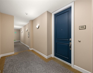 128 N Oak Knoll - Photo Thumbnail 18