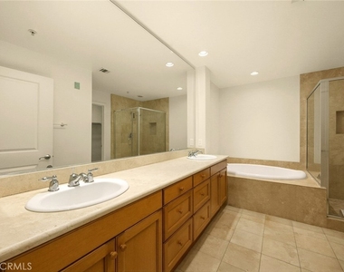 128 N Oak Knoll - Photo Thumbnail 12