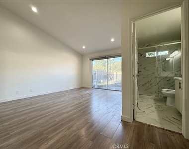 1415 Meadow Glen - Photo Thumbnail 23