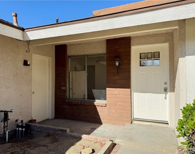 1415 Meadow Glen - Photo Thumbnail 1