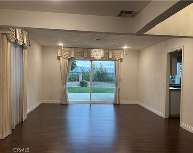 16575 Echo Hill Way - Photo Thumbnail 4