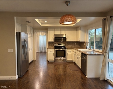 16575 Echo Hill Way - Photo Thumbnail 5