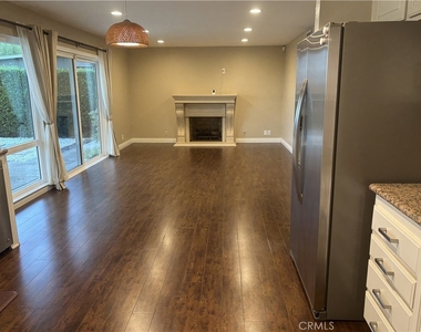 16575 Echo Hill Way - Photo Thumbnail 3