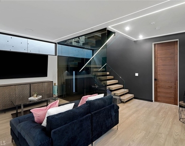 840 California Avenue - Photo Thumbnail 26