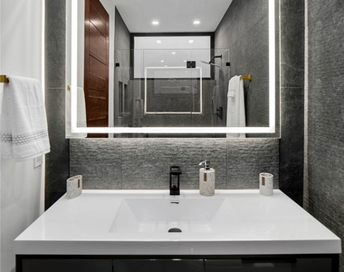 840 California Avenue - Photo Thumbnail 30