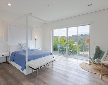 12148 Travis Street - Photo Thumbnail 24