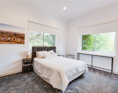 12148 Travis Street - Photo Thumbnail 20
