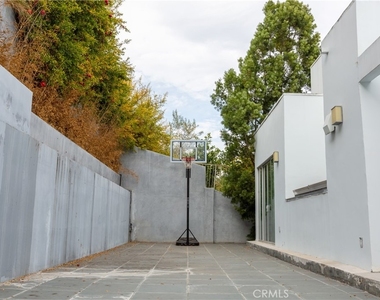 12148 Travis Street - Photo Thumbnail 18