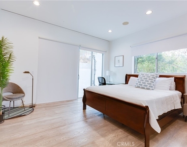 12148 Travis Street - Photo Thumbnail 12