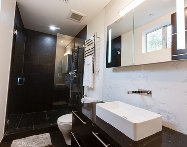 12148 Travis Street - Photo Thumbnail 11