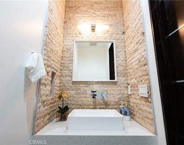 12148 Travis Street - Photo Thumbnail 23