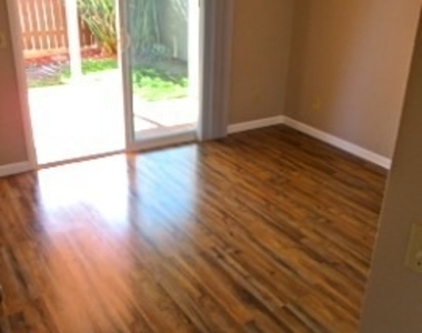 28083 Chula Vista Drive - Photo Thumbnail 10