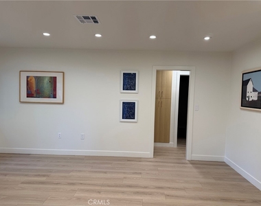 21315 De La Guerra Street - Photo Thumbnail 5