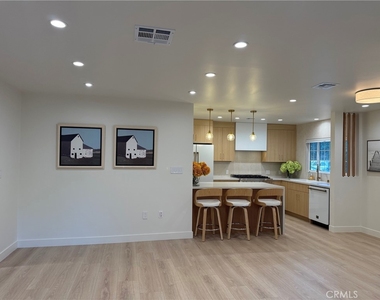 21315 De La Guerra Street - Photo Thumbnail 6