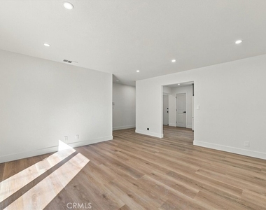 8722 Rose St - Photo Thumbnail 13