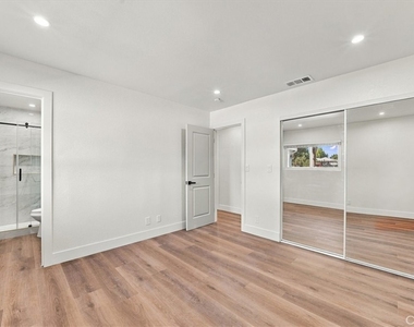 8722 Rose St - Photo Thumbnail 15