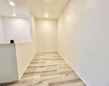 7844 Marbil Lane - Photo Thumbnail 13