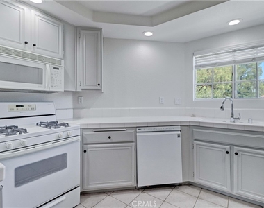 24398 Kingston Court - Photo Thumbnail 8