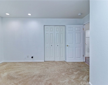 24398 Kingston Court - Photo Thumbnail 12