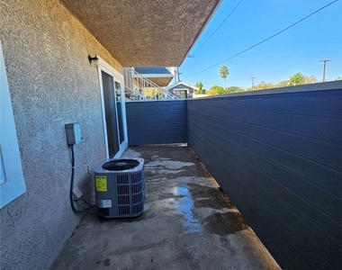 1120 Nicklett Avenue - Photo Thumbnail 16