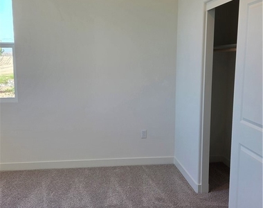 16741 Main Street - Photo Thumbnail 4