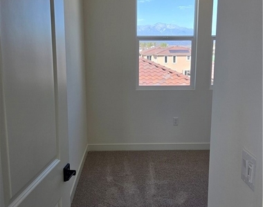 16741 Main Street - Photo Thumbnail 52