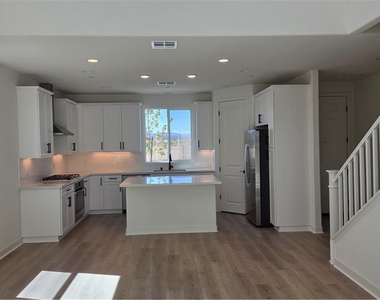 16741 Main Street - Photo Thumbnail 12
