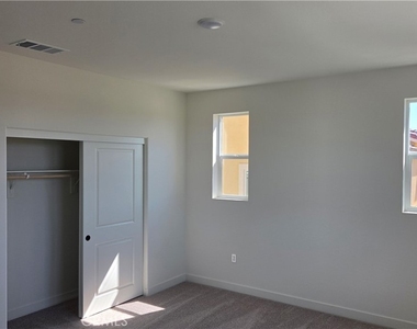 16741 Main Street - Photo Thumbnail 42