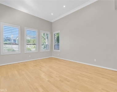 1881 S Hogan Court - Photo Thumbnail 8