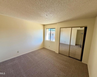 1425 Bank Street - Photo Thumbnail 8