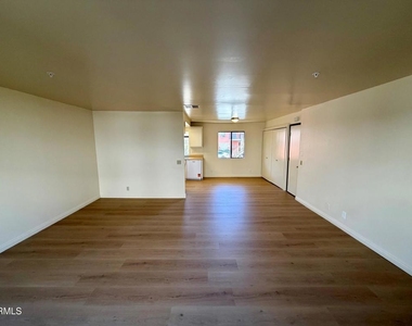 1425 Bank Street - Photo Thumbnail 2