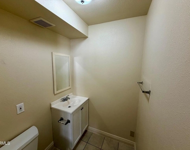 1425 Bank Street - Photo Thumbnail 6