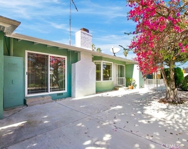 11292 Stratford Way - Photo Thumbnail 15