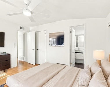 11292 Stratford Way - Photo Thumbnail 9