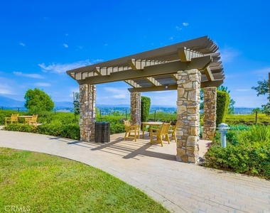 80 Meridian Drive - Photo Thumbnail 26