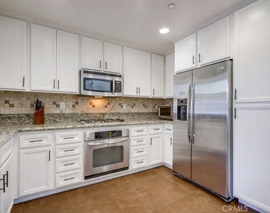 80 Meridian Drive - Photo Thumbnail 8