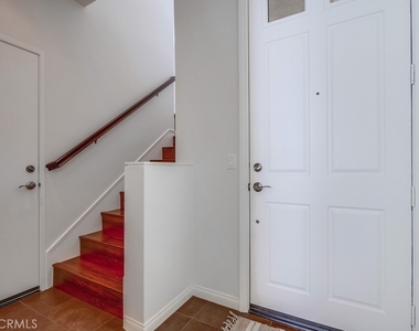 80 Meridian Drive - Photo Thumbnail 2