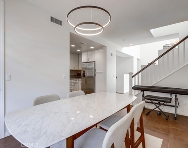 80 Meridian Drive - Photo Thumbnail 6