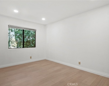 26188 Hillsford Place - Photo Thumbnail 21