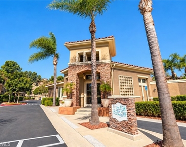 22681 Oakgrove - Photo Thumbnail 1