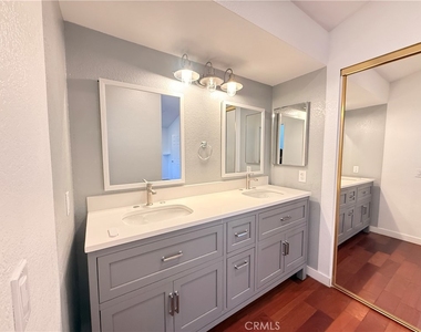 964 Summitridge Drive - Photo Thumbnail 13