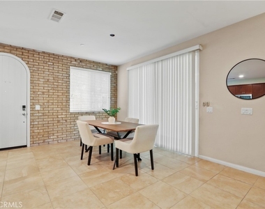 8585 Montrose - Photo Thumbnail 10