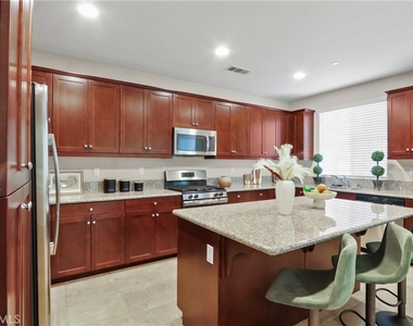 8585 Montrose - Photo Thumbnail 8